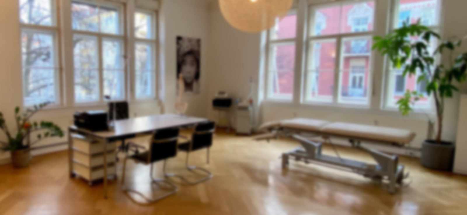 Foto des Behandlungsraumes der Privatpraxis Weimann für Physiotherapie in Schwabing